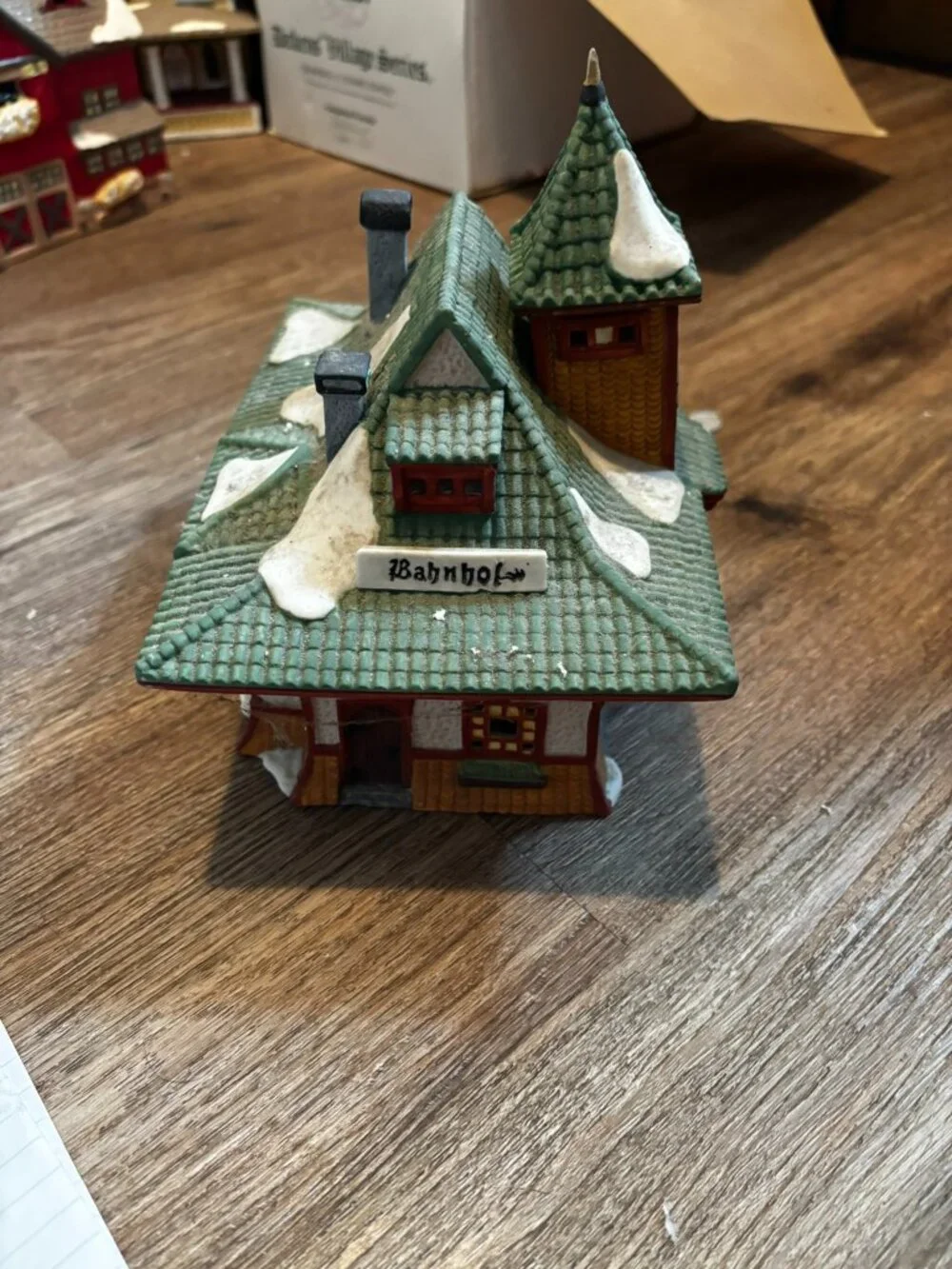 Department 56 Christmas village light up building Bahnhof